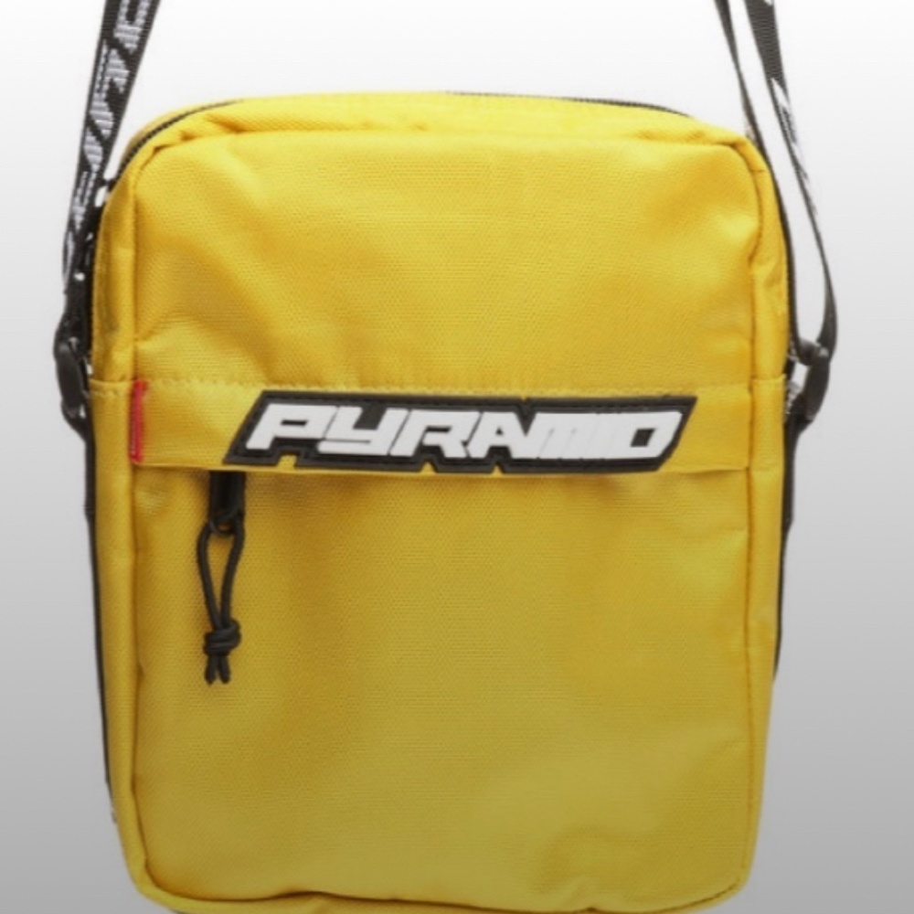 Black Pyramid shoulder bag